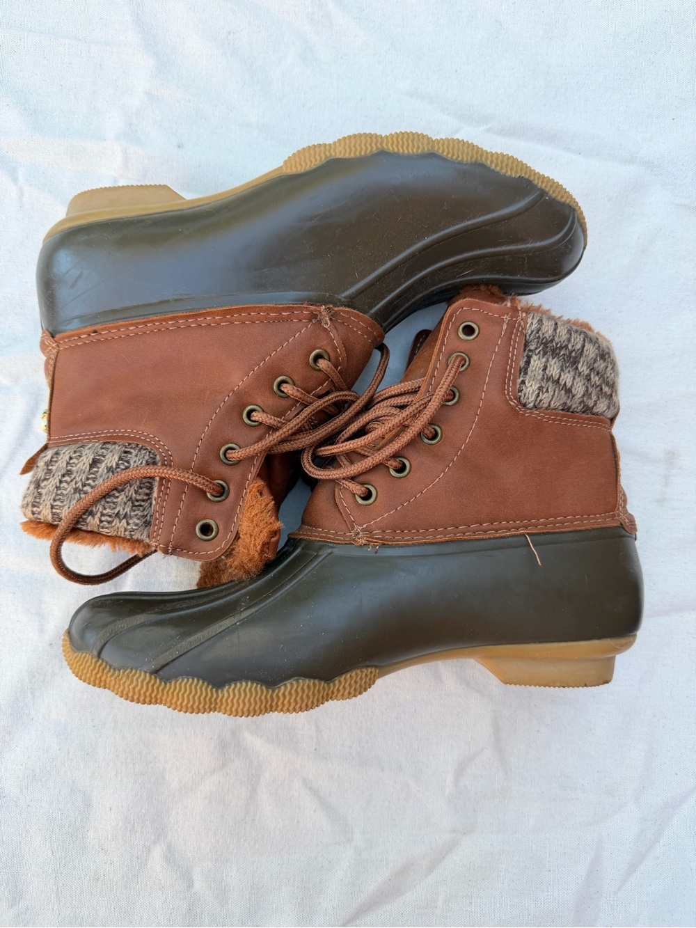 Steve Madden Women’s Brown Duck Boots with Knit Collar